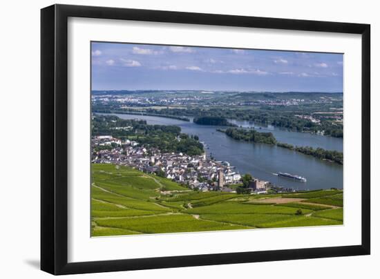 Germany, Hesse, Rheingau (Region), RŸdesheim Am Rhein (Town), View of the Town with Vineyards-Udo Siebig-Framed Photographic Print