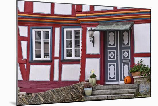 Germany, Hessen, Taunus, German Timber-Frame Road, Idstein, Old Town, Timber-Framed Facade-Udo Siebig-Mounted Photographic Print