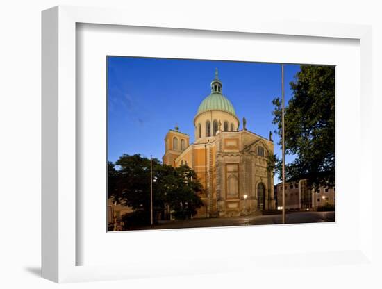 Germany, Lower Saxony, Hannover, Provost's Church St. Clemens-Chris Seba-Framed Photographic Print