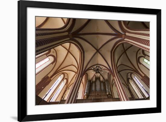 Germany, Mecklenburg-Western Pomerania, Röbel, Nikolaikirche, tree-aisled hall church-Roland T. Frank-Framed Photographic Print