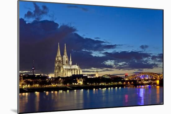 Germany, North Rhine-Westphalia, Cologne, Rhine Shore, Cathedral, Evening-Chris Seba-Mounted Photographic Print