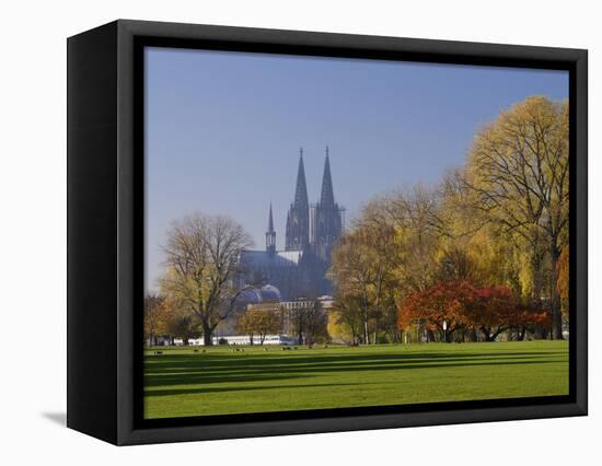 Germany, North Rhine-Westphalia, Cologne, View from the Rhine Park on Cologne Cathedral in Autumn-Andreas Keil-Framed Stretched Canvas