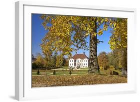 Germany, Ostwestfalen-Lippe, Schieder Castle, Castle Grounds, Autumn-Chris Seba-Framed Photographic Print