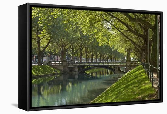 Germany, Rhineland, Dusseldorf, Kšnigsallee-Chris Seba-Framed Stretched Canvas