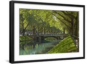 Germany, Rhineland, Dusseldorf, Kšnigsallee-Chris Seba-Framed Photographic Print