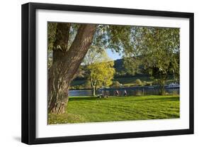 Germany, Rhineland-Palatinate, Moselle Shore, Cycle Track, Bicycle Tourists-Chris Seba-Framed Photographic Print