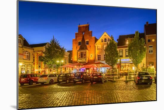 Germany, Schleswig-Holstein, North Frisia, 'Husumer Bucht' (Bay), Husum-Udo Siebig-Mounted Photographic Print