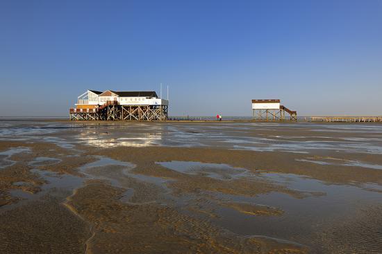 Germany, Schleswig-Holstein, St Peter-Ording, Mud Flats, Low Tide'  Photographic Print - Andreas Vitting | AllPosters.com