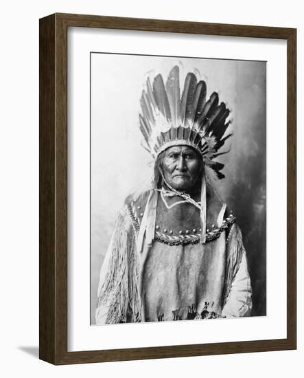 Geronimo (1829-1909)-Aaron Canady-Framed Photographic Print