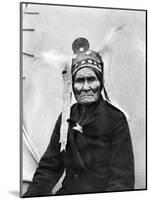 Geronimo (1829-1909)-C.d. Arnold-Mounted Photographic Print