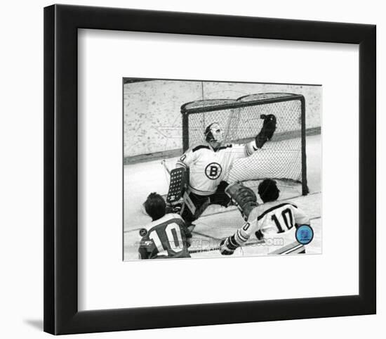 Gerry Cheevers - Black and White / Action-null-Framed Photographic Print