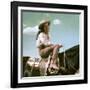 Giant, 1955 directed by GEORGE STEVENS Elizabeth Taylor (photo)-null-Framed Photo