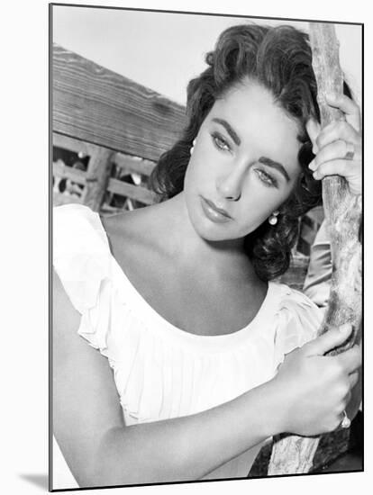 Giant, Elizabeth Taylor, 1956-null-Mounted Photo