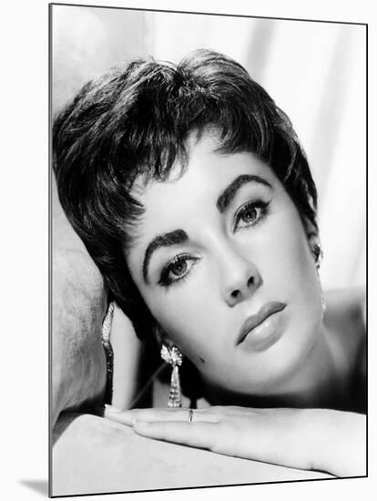 Giant, Elizabeth Taylor, 1956-null-Mounted Photo