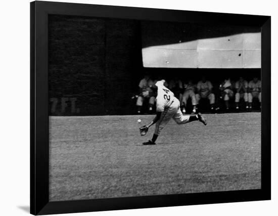 Giants Player, Willie Mays, Running to Catch Ball in Out Field-null-Framed Premium Photographic Print