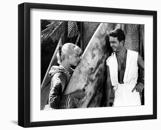 Gidget, Sandra Dee, Cliff Robertson, 1959-null-Framed Photo