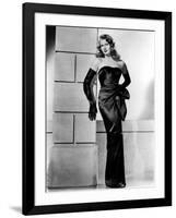 GILDA, 1946 directed by CHARLES VIDOR Rita Hayworth (b/w photo)-null-Framed Photo