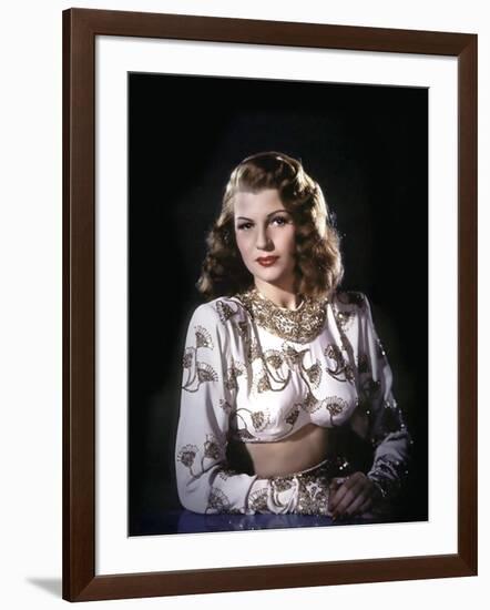 GILDA, 1946 directed by CHARLES VIDOR Rita Hayworth (photo)-null-Framed Photo