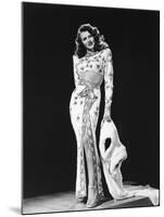 Gilda directed by Charles Vidor with Rita Hayworth 1946 (b/w photo)-null-Mounted Photo