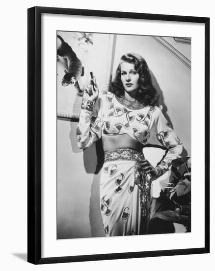 Gilda, Rita Hayworth, 1946-null-Framed Photographic Print