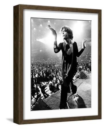 gimme-shelter-mick-jagger-
