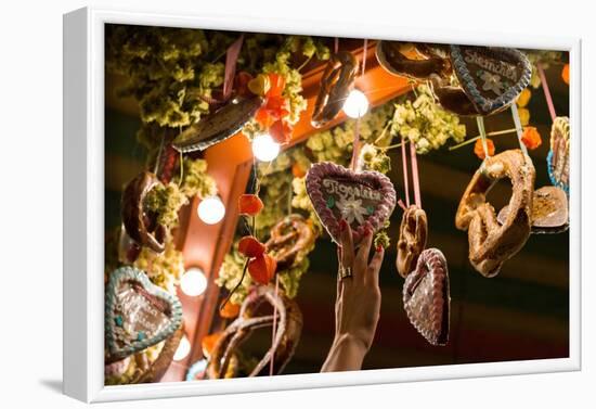 Gingerbread hearts at the Oktoberfest, Munich-Christine Meder stage-art.de-Framed Photographic Print
