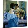 Girl in Blue Arranging Flowers (Oil on Canvas)-Frederick Carl Frieseke-Mounted Giclee Print