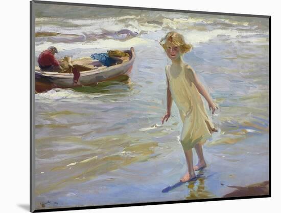 Girl on the Beach-Joaqu?n Sorolla y Bastida-Mounted Photographic Print