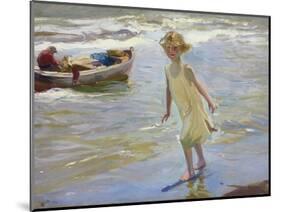 Girl on the Beach-Joaqu?n Sorolla y Bastida-Mounted Photographic Print