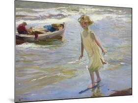 Girl on the Beach-Joaqu?n Sorolla y Bastida-Mounted Photographic Print