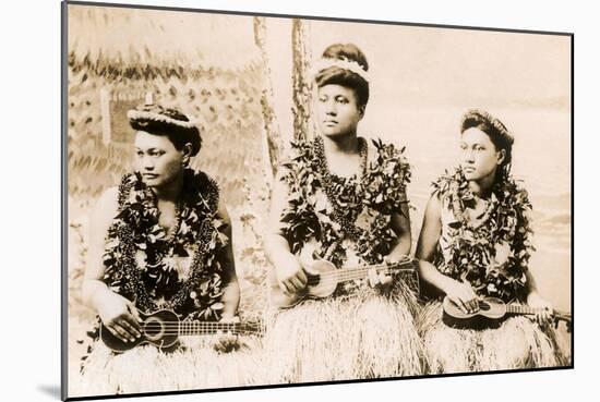 Girls with Ukuleles, Hawaii, Photo-null-Mounted Art Print