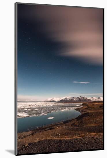 Glacier Lagoon under starlight-Belinda Shi-Mounted Photographic Print