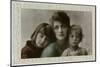 Gladys Cooper and Her Children-null-Mounted Photographic Print
