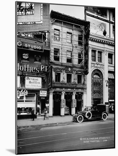 Globe Theatre, New York-null-Mounted Photographic Print