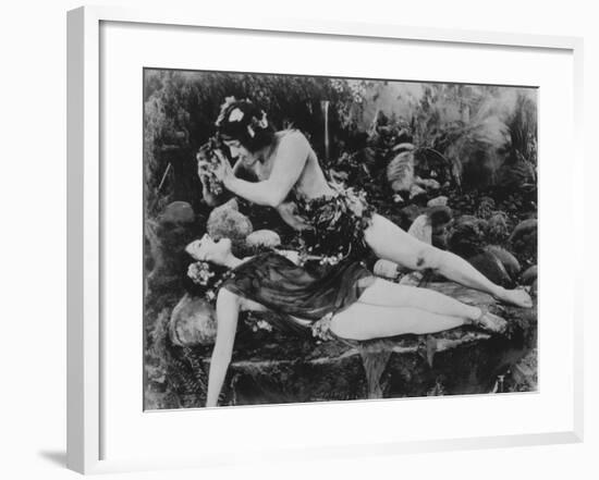 Gloria Swanson, Don't Change Your Husband, 1919-null-Framed Photographic Print