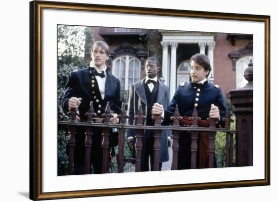 Glory (Pour la gloire) by EdwardZwick with Cary Elwes, Andre Braugher and Matthew Broderick., 1989 -null-Framed Photo