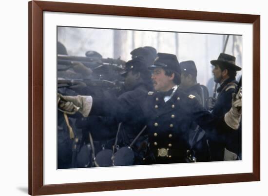 Glory (Pour la gloire) by EdwardZwick with Matthew Broderick., 1989 (guerre by Secession) (photo)-null-Framed Photo