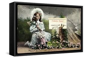 Glückwunsch Ostern, Mädchen Hält Kniened Blumen, Hase-null-Framed Stretched Canvas