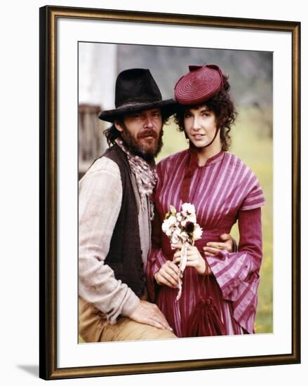 GOIN' SOUTH, 1978 directed by JACK NICHOLSON Jack Nicholson and Mary Steenburgen (photo)-null-Framed Photo