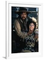 GOIN' SOUTH, 1978 directed by JACK NICHOLSON John Belushi and Mary Steenburgen (photo)-null-Framed Photo
