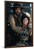 GOIN' SOUTH, 1978 directed by JACK NICHOLSON John Belushi and Mary Steenburgen (photo)-null-Framed Photo