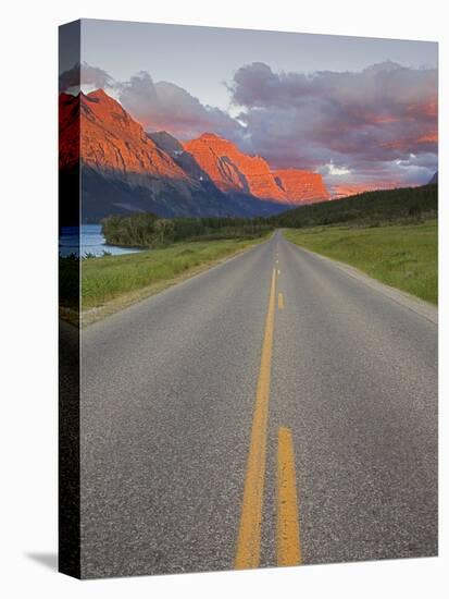 Going-To-The-Sun Road, Glacier National Park, Montana, USA-Charles Gurche-Stretched Canvas