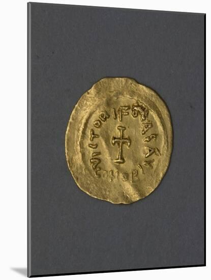 Gold Denarius of Heraclius, Byzantine Emperor, Verso, Byzantine Coins, 7th Century-null-Mounted Giclee Print