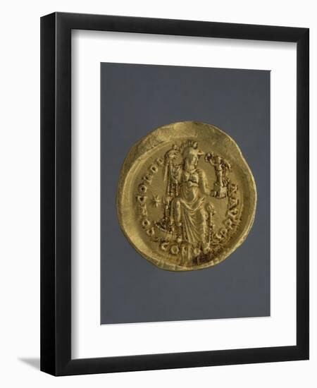 Gold Solidus of Theodosius II, Byzantine Emperor, Recto, Byzantine Coins, 5th Century-null-Framed Premium Giclee Print