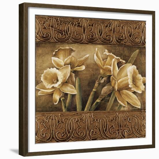 Golden Daffodils I-Linda Thompson-Framed Giclee Print