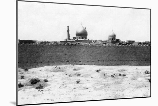 Golden Dome of the Samarra Mosque, Mesopotamia, 1918-null-Mounted Giclee Print