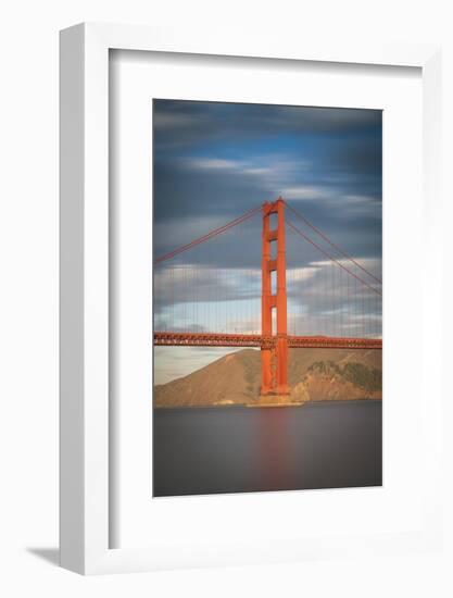 Golden Gate Bridge in sunrise-Belinda Shi-Framed Photographic Print