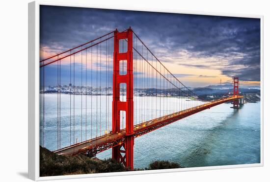 Golden Gate Bridge, San Francisco-vent du sud-Framed Photographic Print