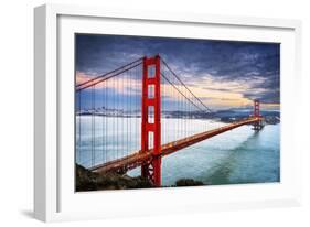 Golden Gate Bridge, San Francisco-vent du sud-Framed Photographic Print