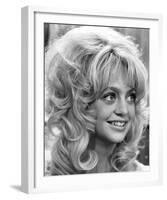 Goldie Hawn, Butterflies Are Free (1972)-null-Framed Photo